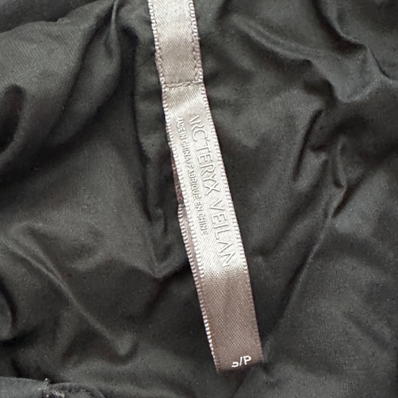 arc'teryx veilance mionn is jacket - Picture 7 of 10